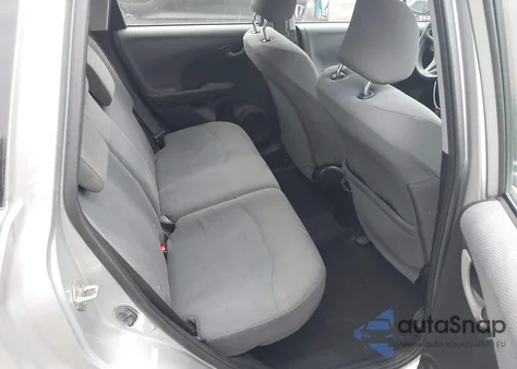 2011 Honda Fit z USA, uszkodzony, nr VIN JHMGE8H3XBC028532